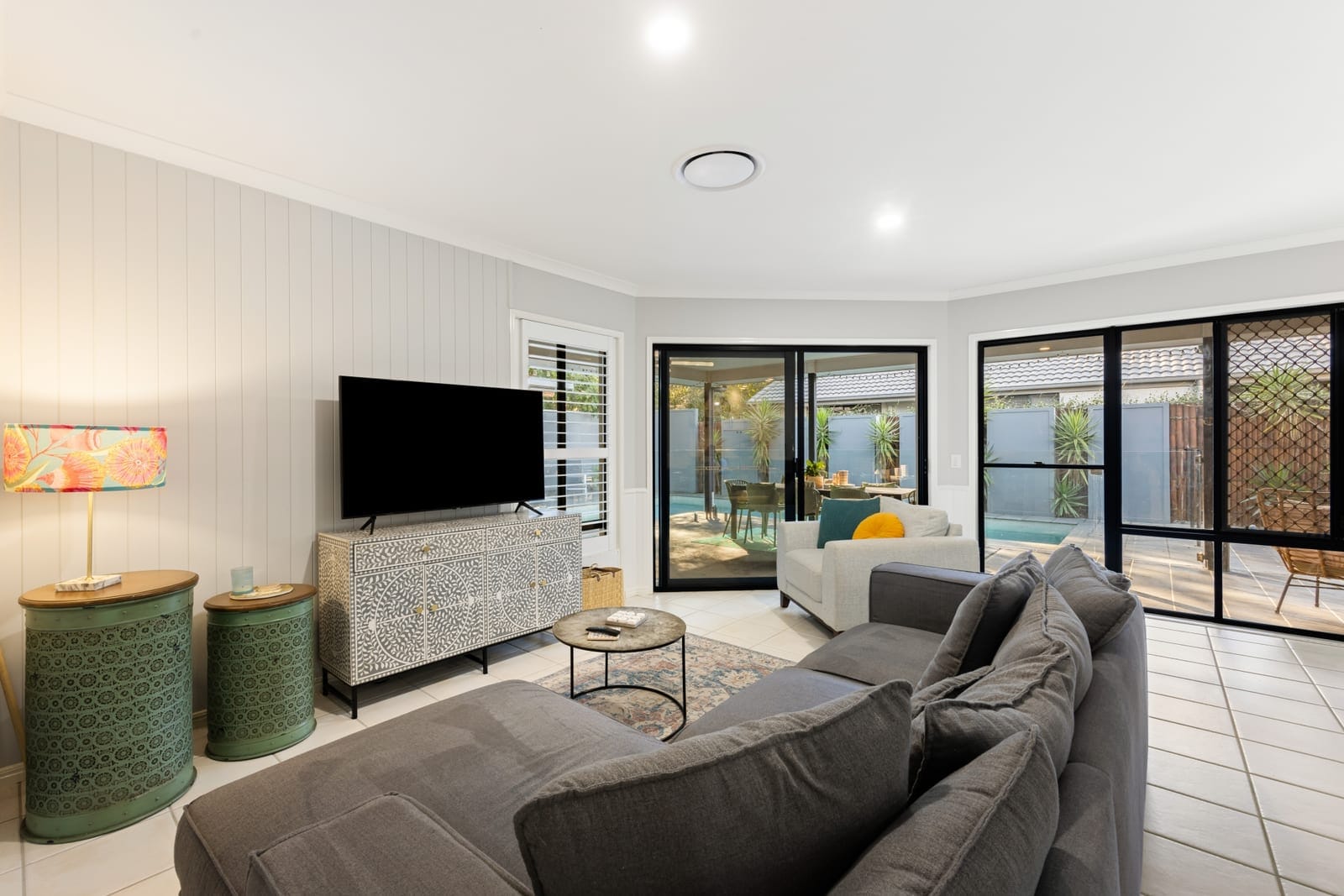 Contemporary Family Oasis with Reserve Backdrop