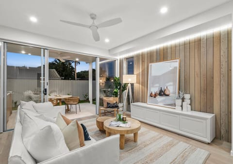 Brand New, High-End Designer Living!