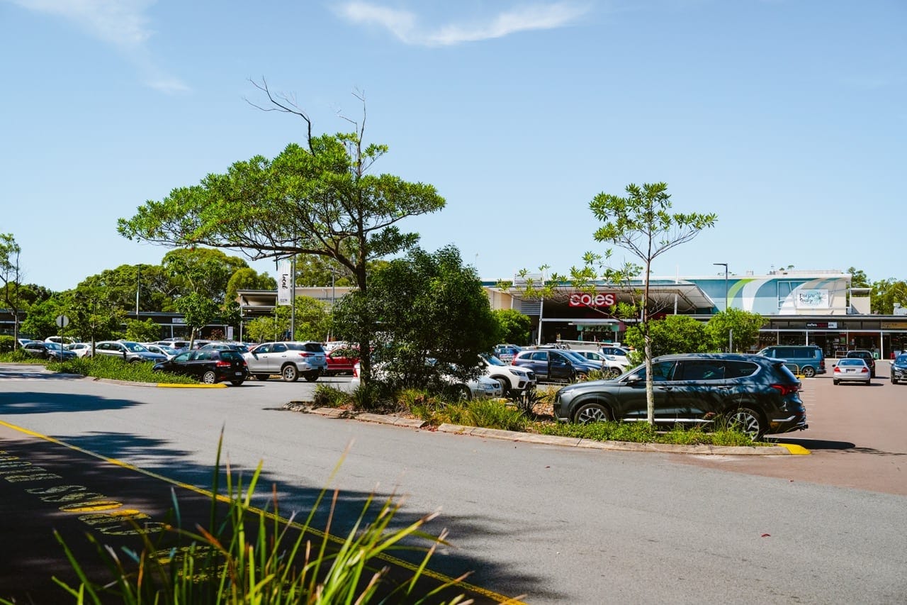 Build-Ready Vacant Land: Prime Lifestyle Location