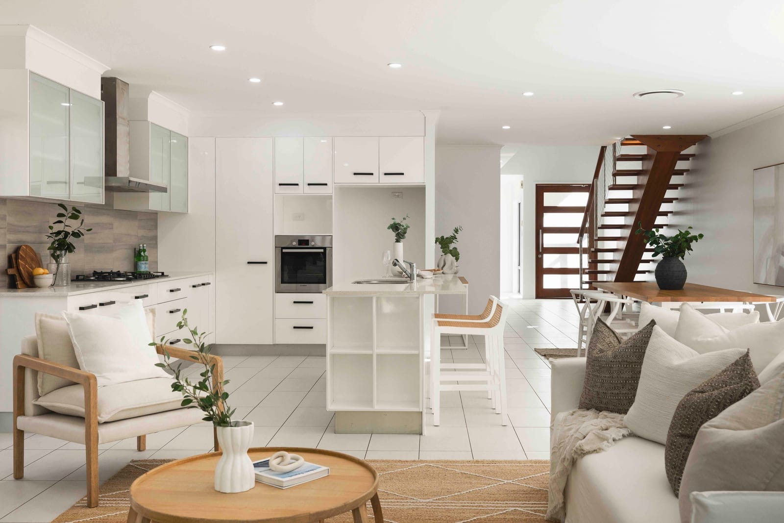 Live the Golden Dream – Lifestyle, Luxury & Location