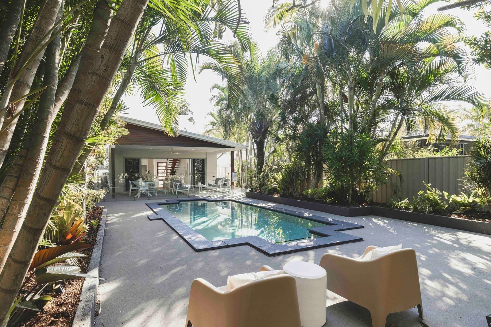 Live the Golden Dream – Lifestyle, Luxury & Location