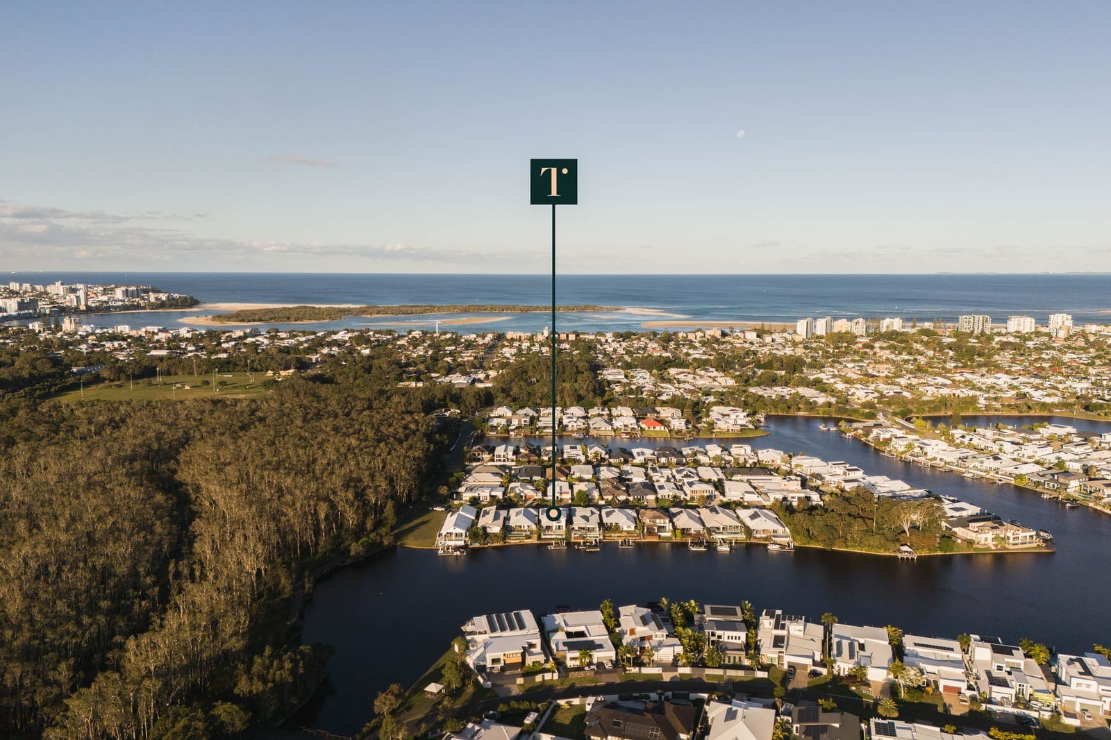 Designer Family Waterfront: Deepwater Access