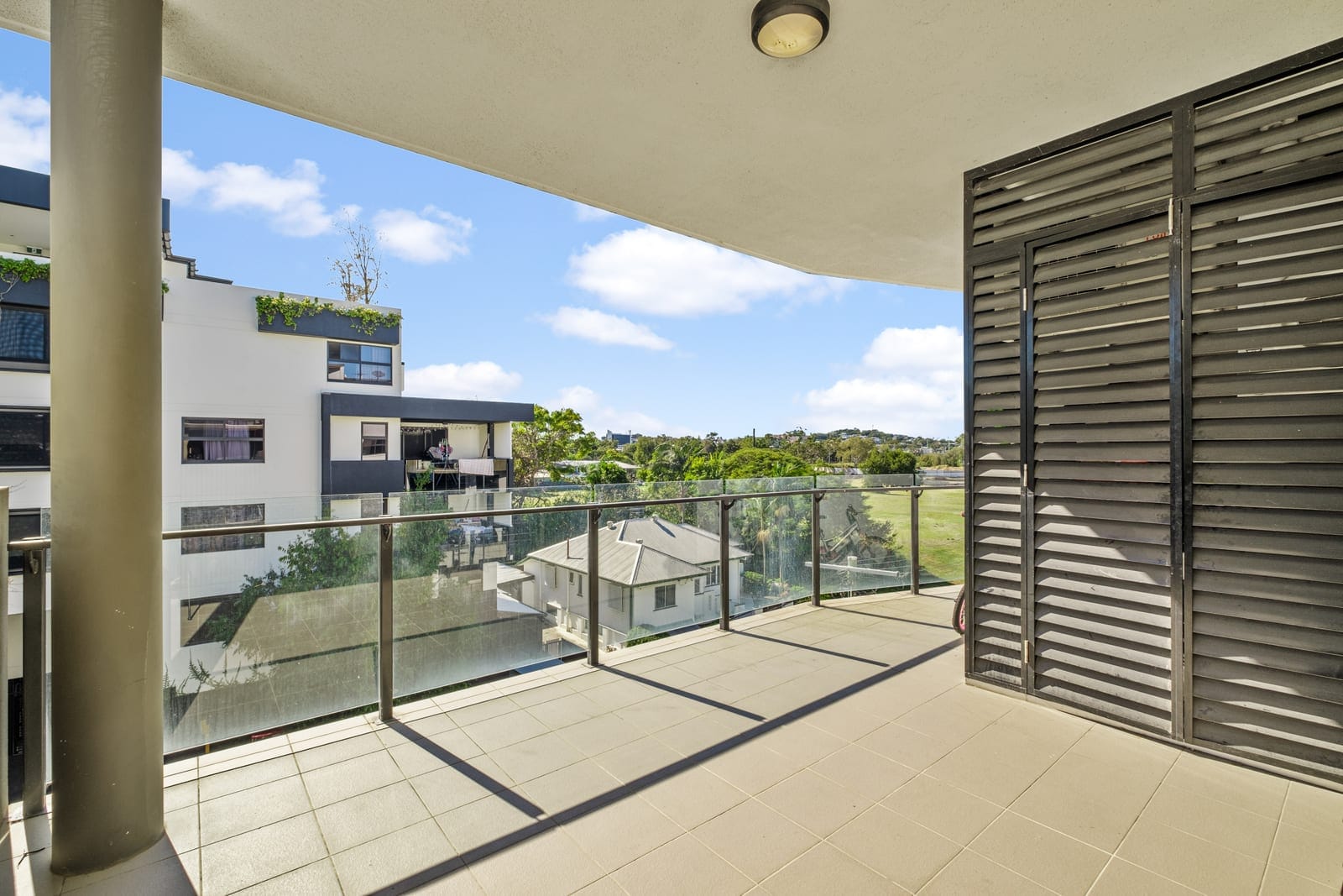 Modern Inner-City Living with a Generous Balcony Retreat