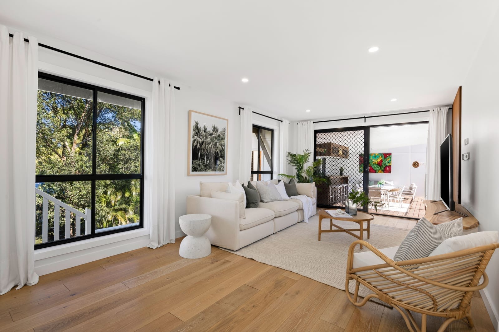 North Facing Entertainer: Views, Versatility, Location