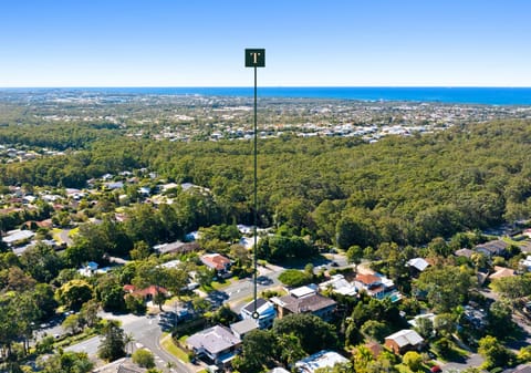 North Facing Entertainer: Views, Versatility, Location