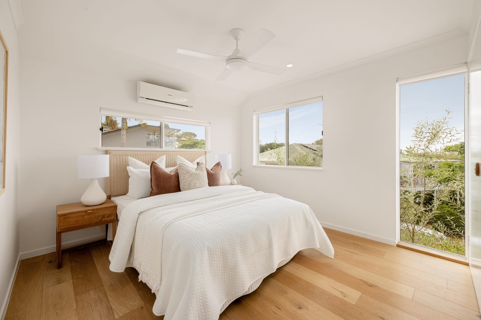 Prestige Escarpment Residence with Panoramic Coastal Vistas