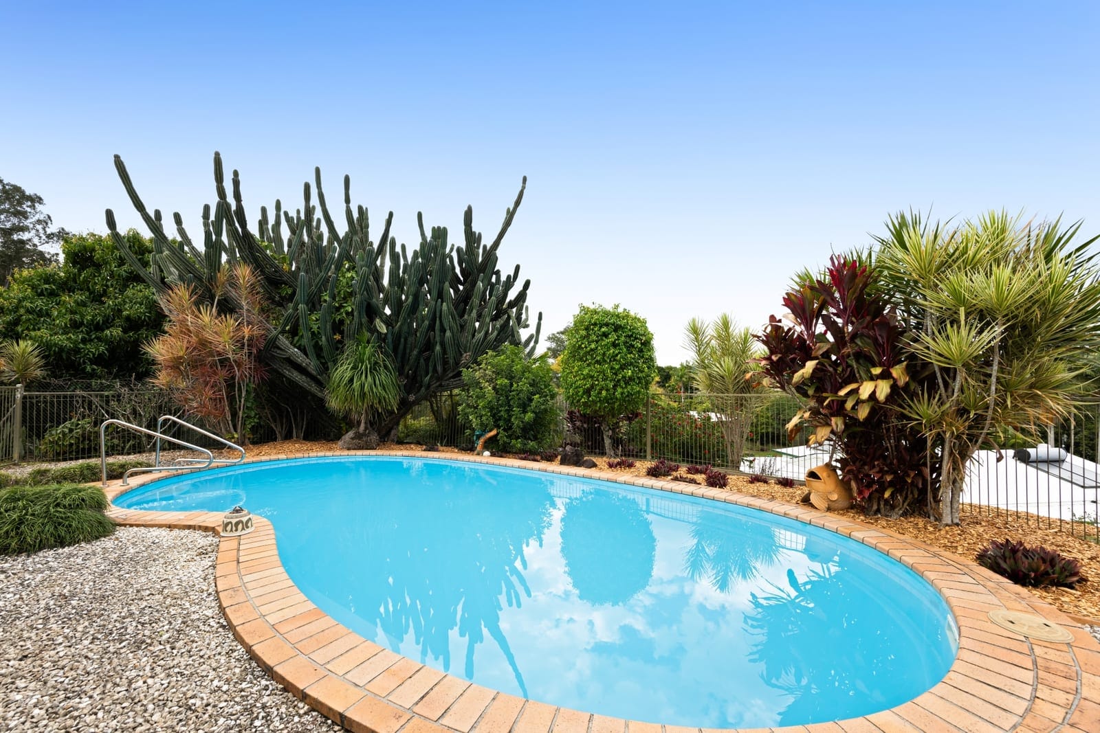 SOLD BY JAMIE VIBERT AND NAJ ELSAYED