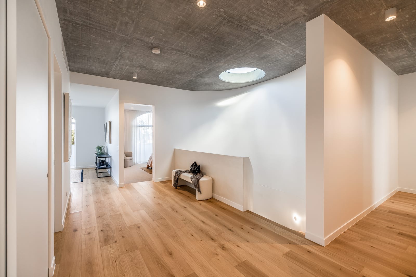 CORSICA - A Breathtaking Custom Build: High-End Stunner on TOP!
