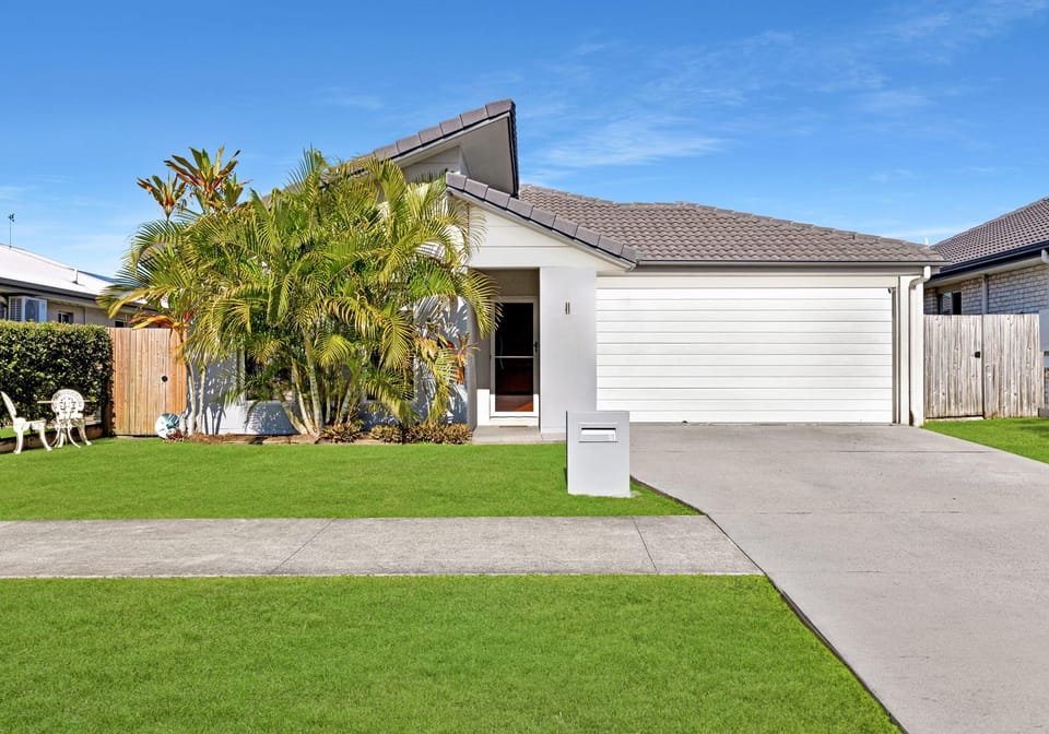 SOLD by Team Cassie Kennedy!