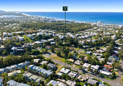 Timeless Beachside Classic + Dual living potential!