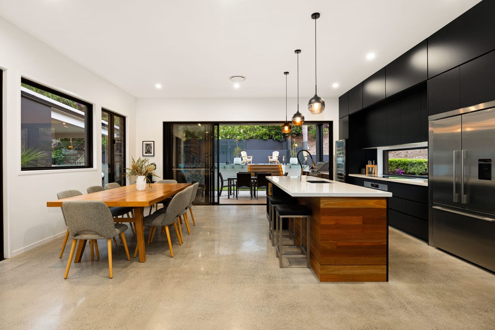 Where luxury meets lifestyle in one of the Coast’s most prestigious pockets!