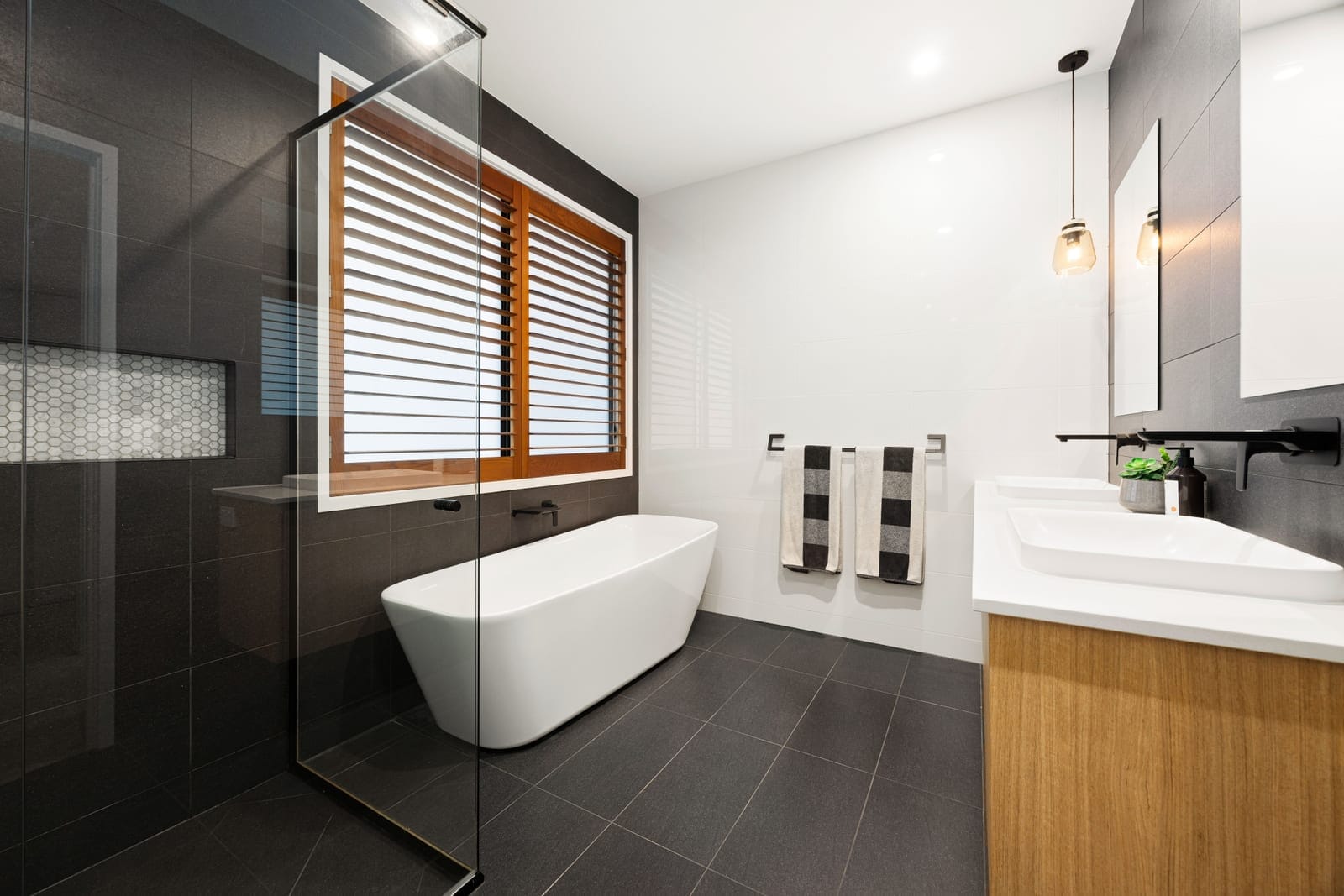 Where luxury meets lifestyle in one of the Coast’s most prestigious pockets!