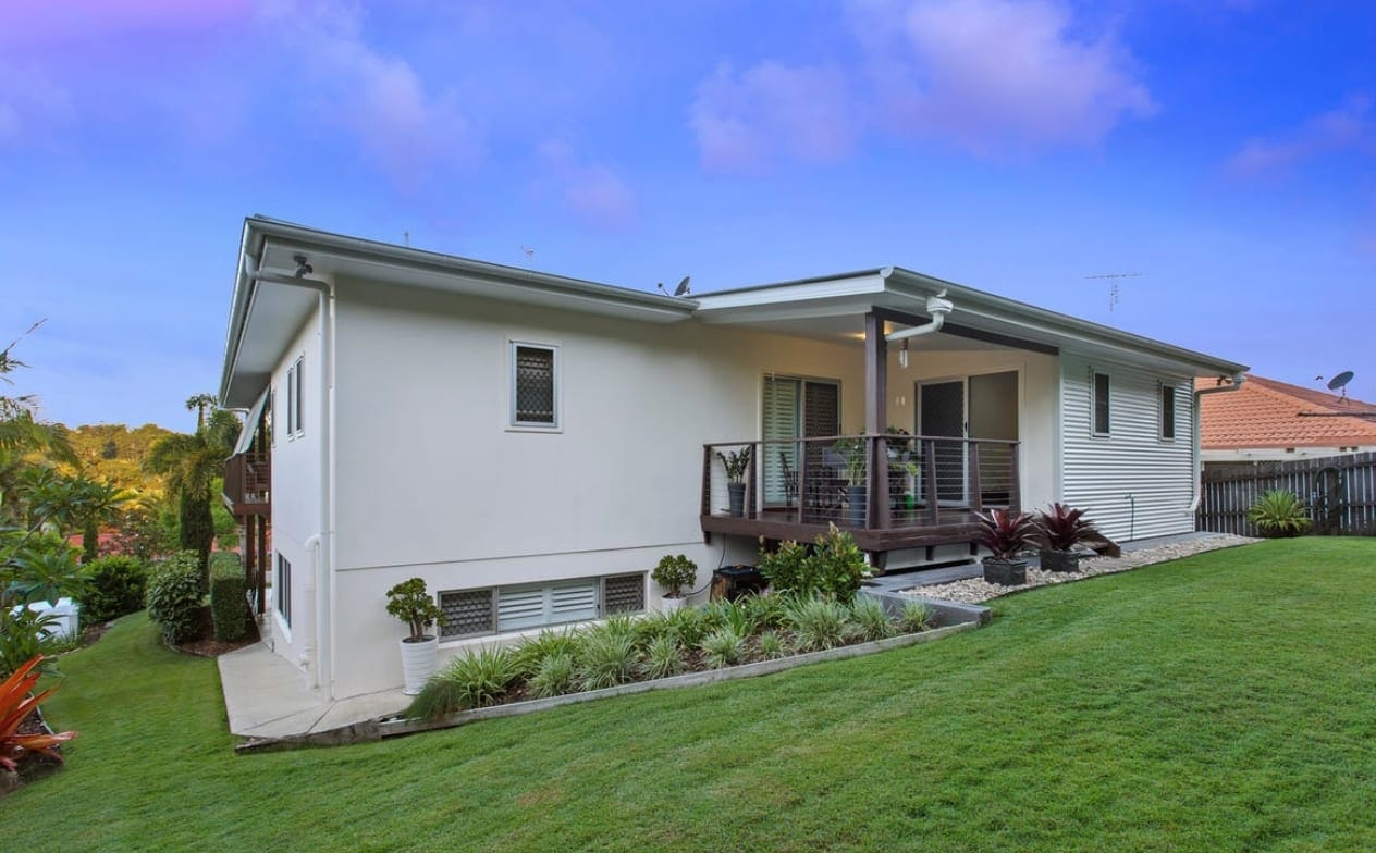 SOLD by Ollie Lehmann TOWN
