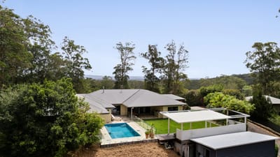 Absolute Magnificence: Ultra-Private Acreage Entertainer