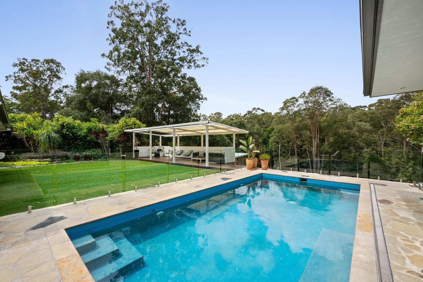 Absolute Magnificence: Ultra-Private Acreage Entertainer