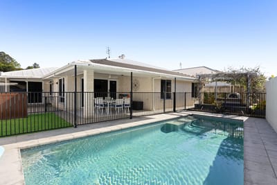 Single-Level Ease Meets Family-Friendly Comfort