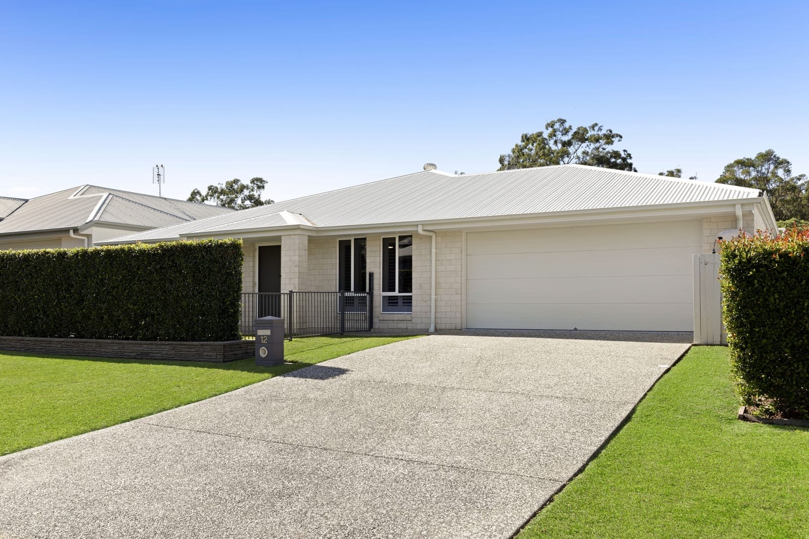 Single-Level Ease Meets Family-Friendly Comfort