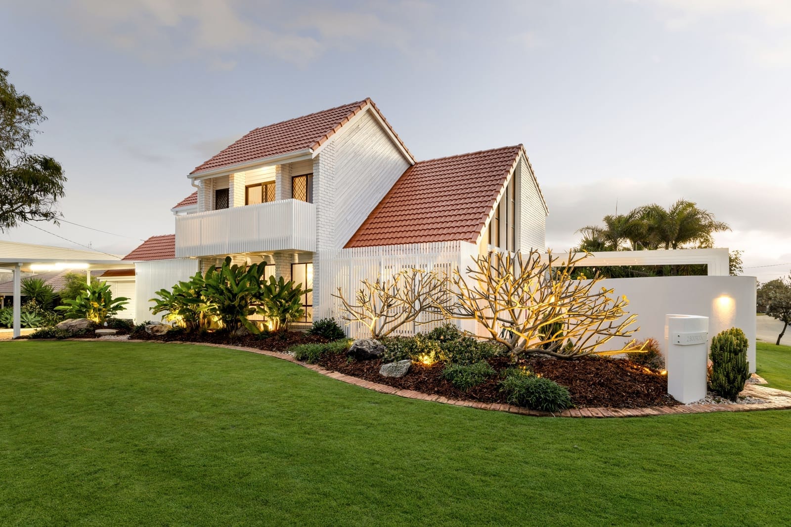 Light, Lifestyle, Location – 150m to Sand