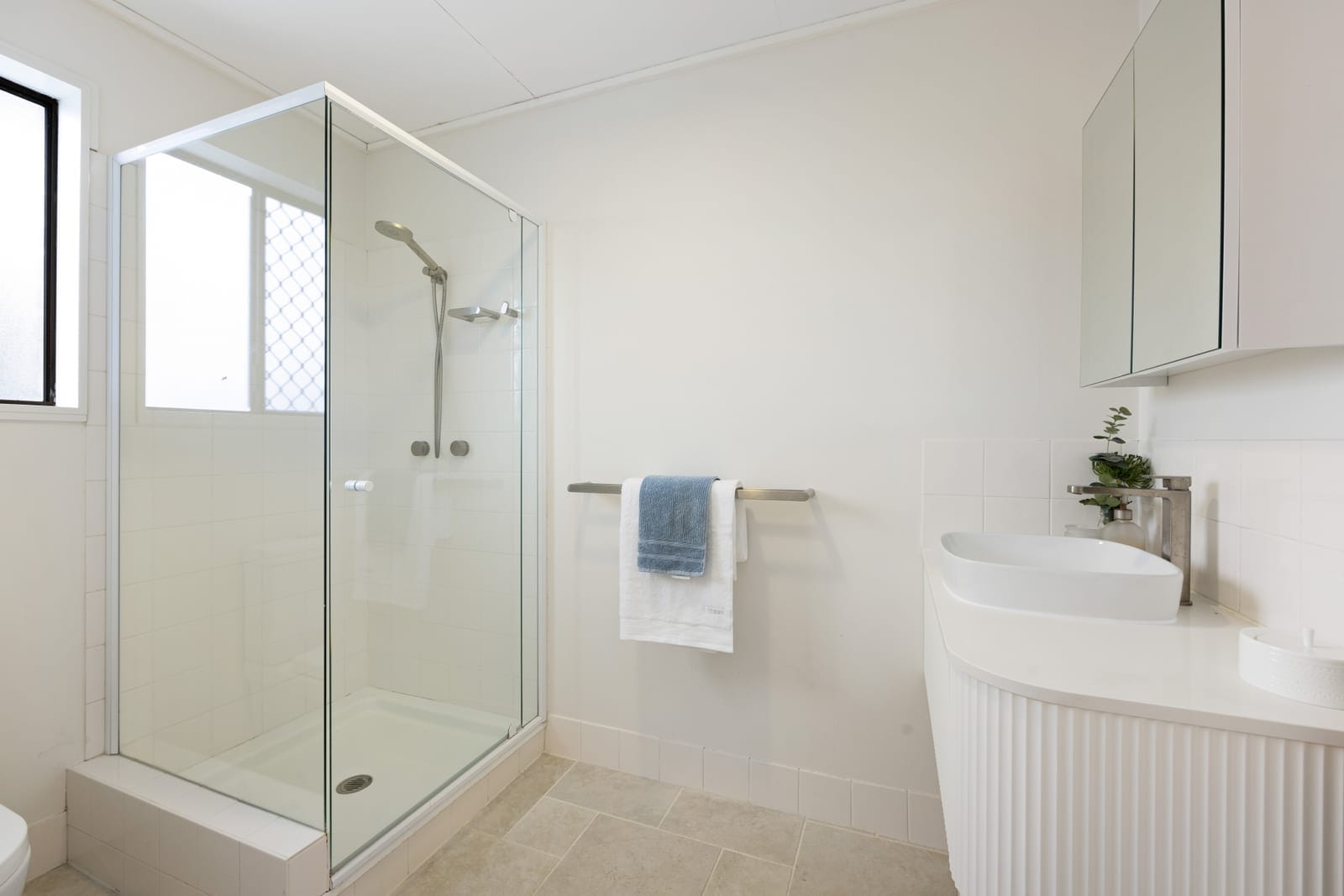 Light, Lifestyle, Location – 150m to Sand