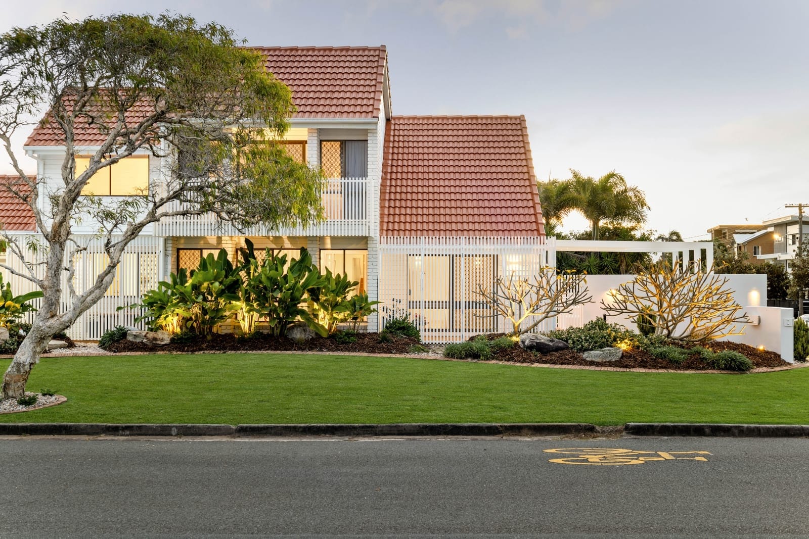 Light, Lifestyle, Location – 150m to Sand
