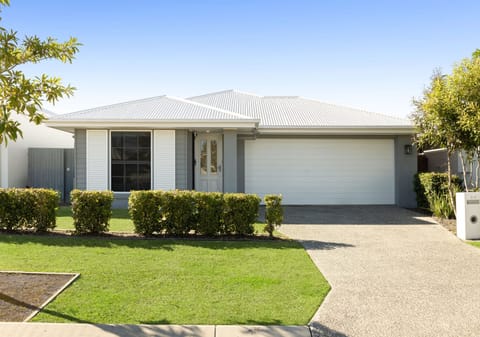 SOLD by Team Cassie Kennedy!