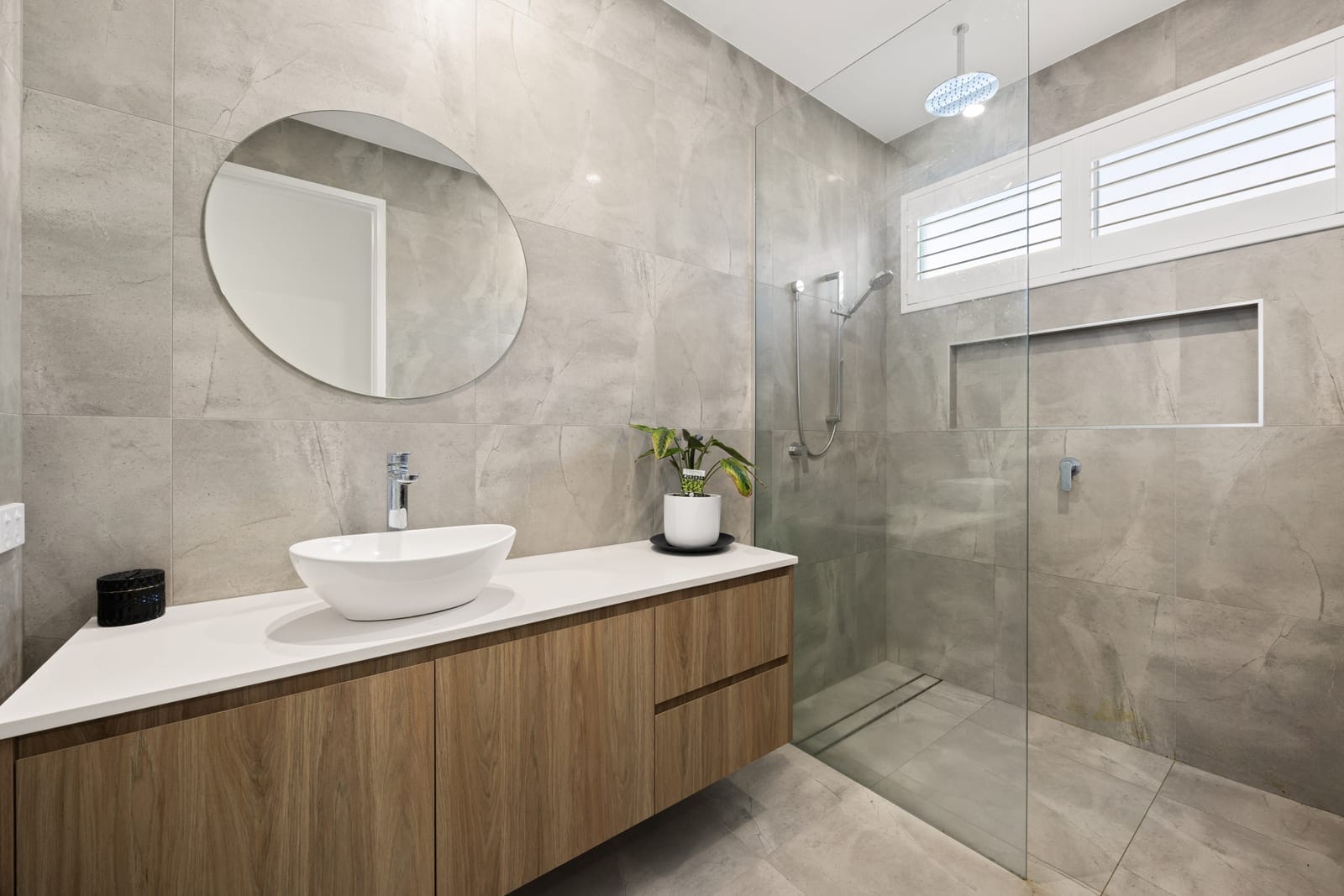 OWNERS COMMITTED ELSEWHERE - Family Living with a Luxe EDGE!