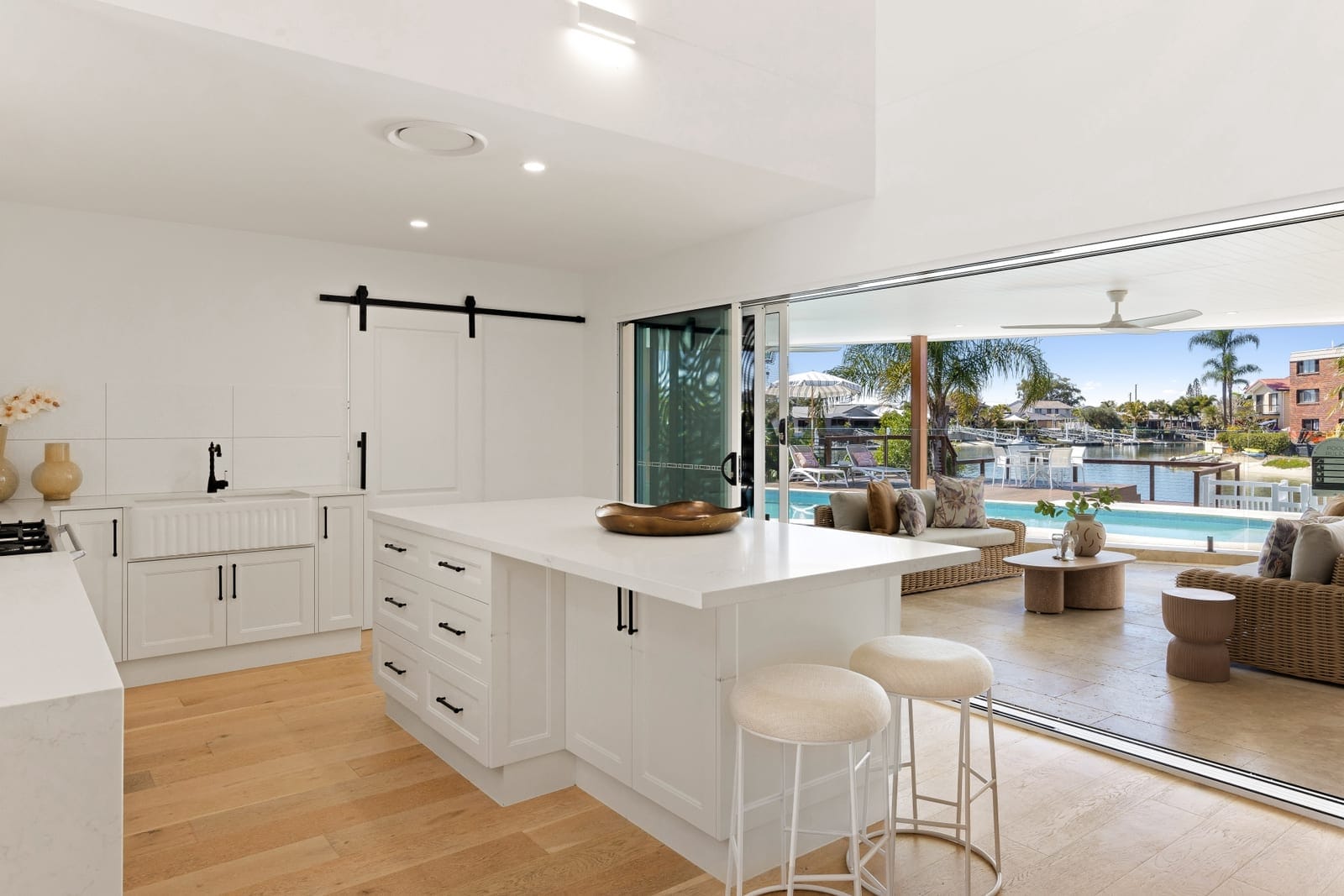 North-Easterly Waterfront Splendour: Ocean Access