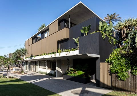 Luxury Beachside Investment