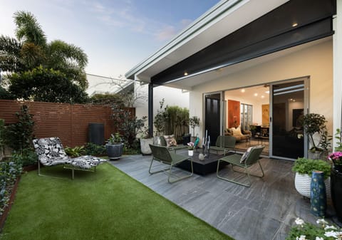 Elegant Home In Bespoke Residence