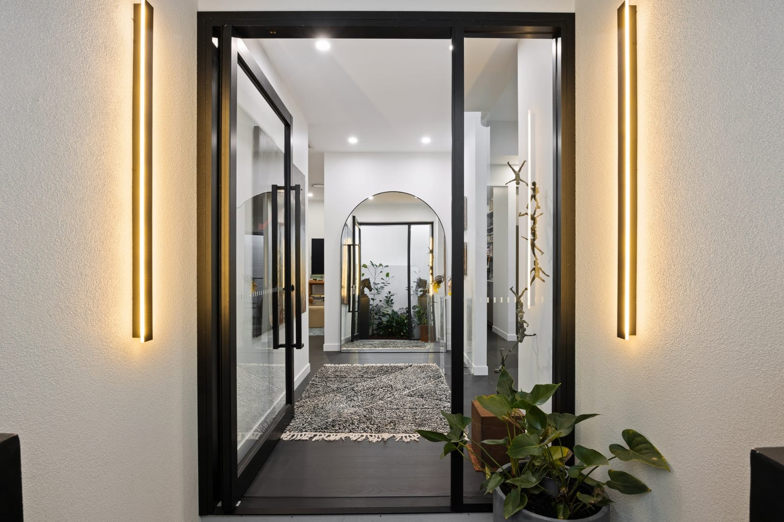 Elegant Home In Bespoke Residence