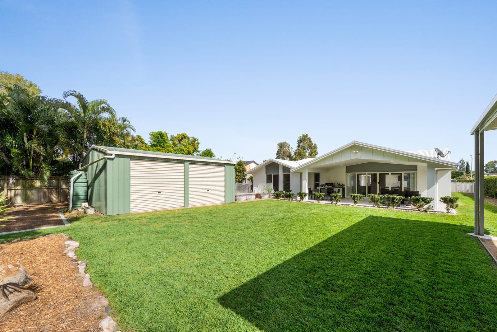 North Facing Entertainer on HUGE 1062m2!