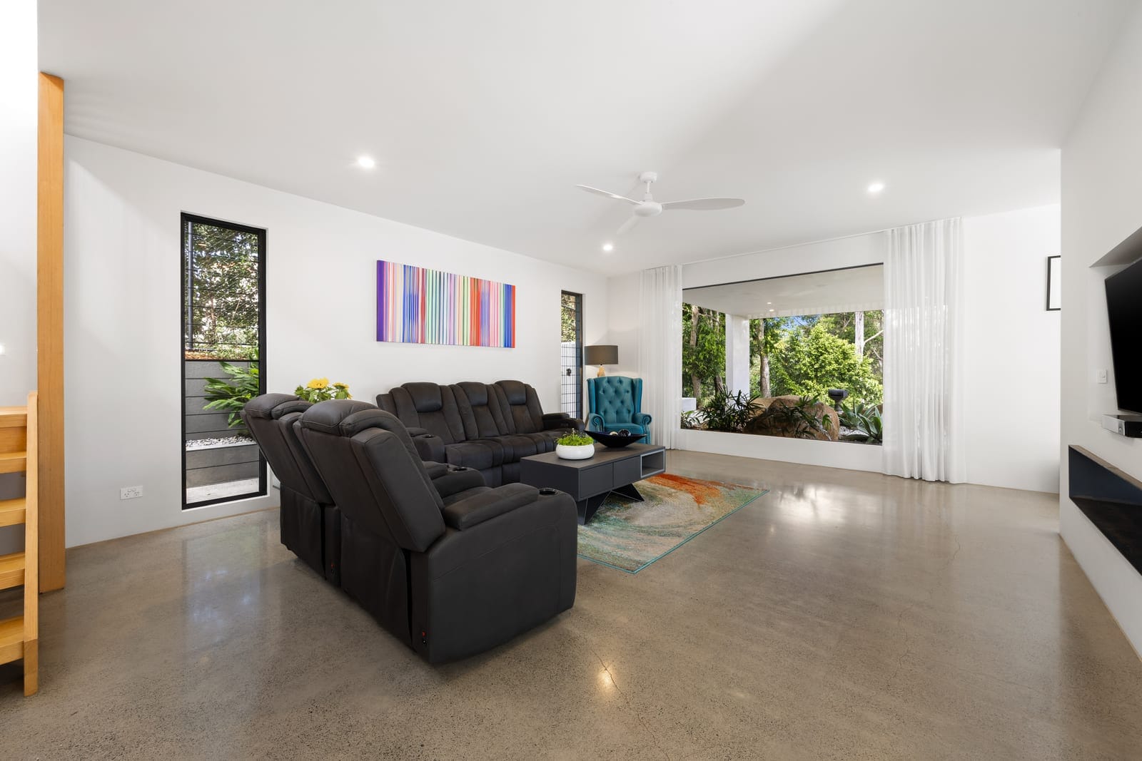An Exceptional Mons Estate Designed for Modern Living