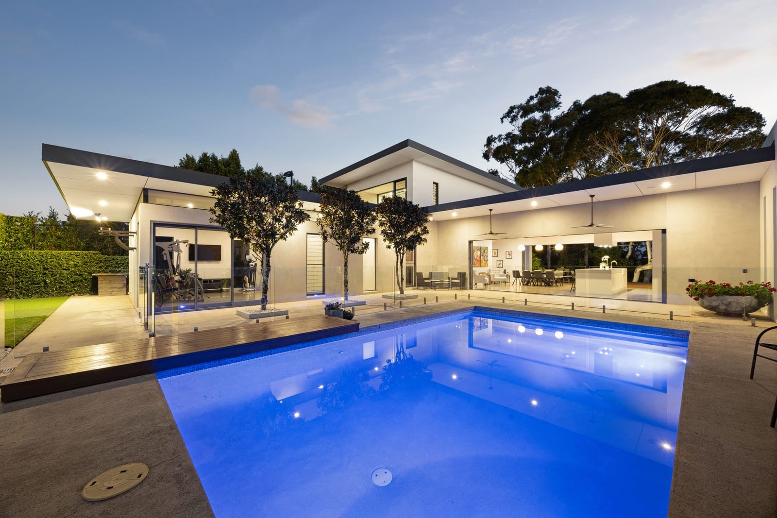 An Exceptional Mons Estate Designed for Modern Living