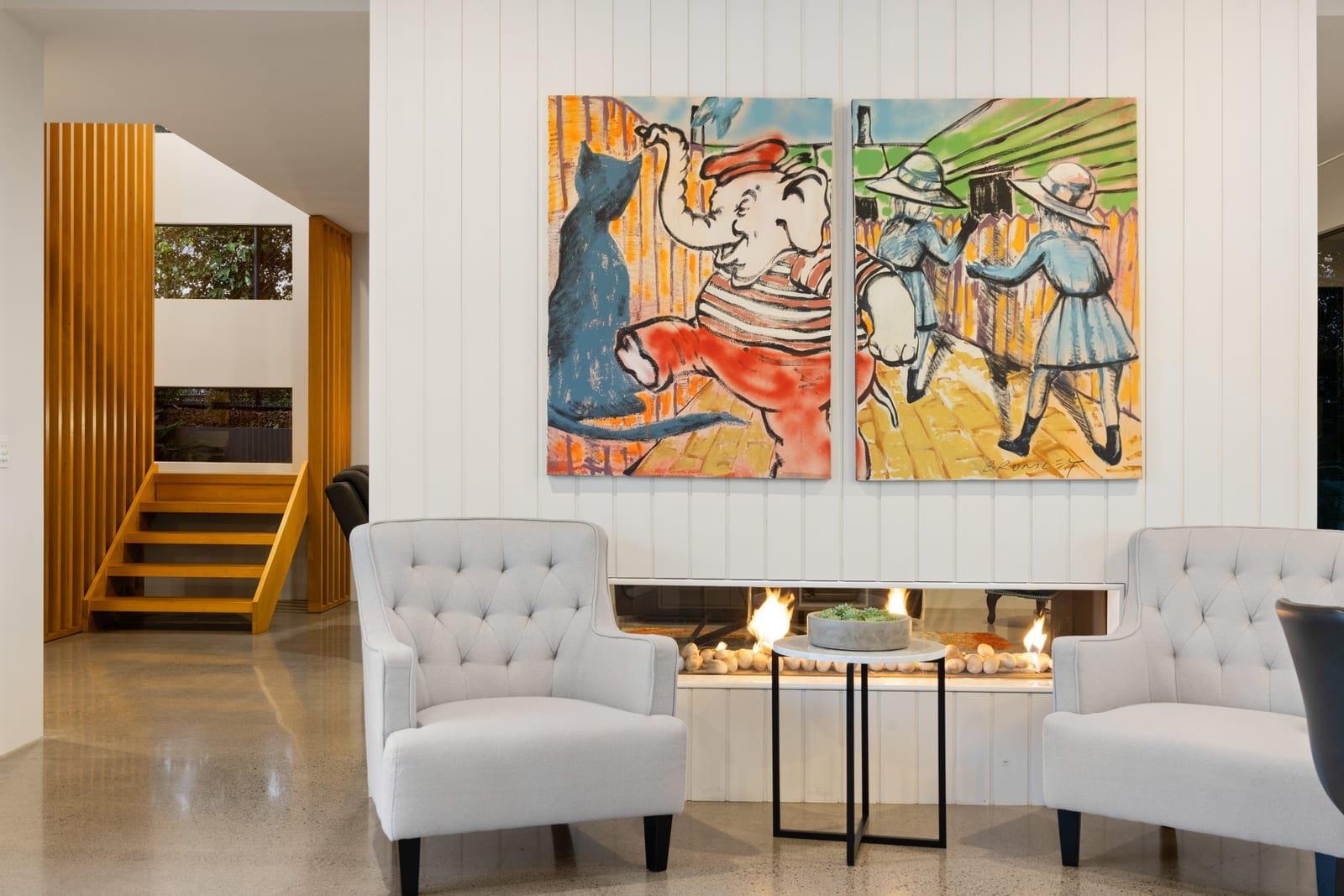 An Exceptional Mons Estate Designed for Modern Living