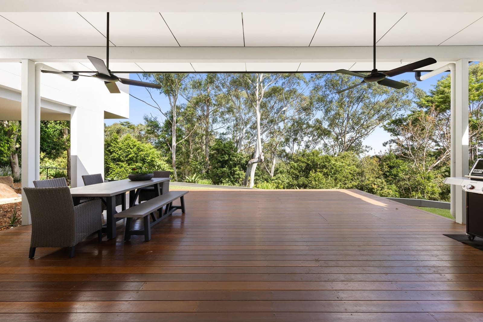 An Exceptional Mons Estate Designed for Modern Living