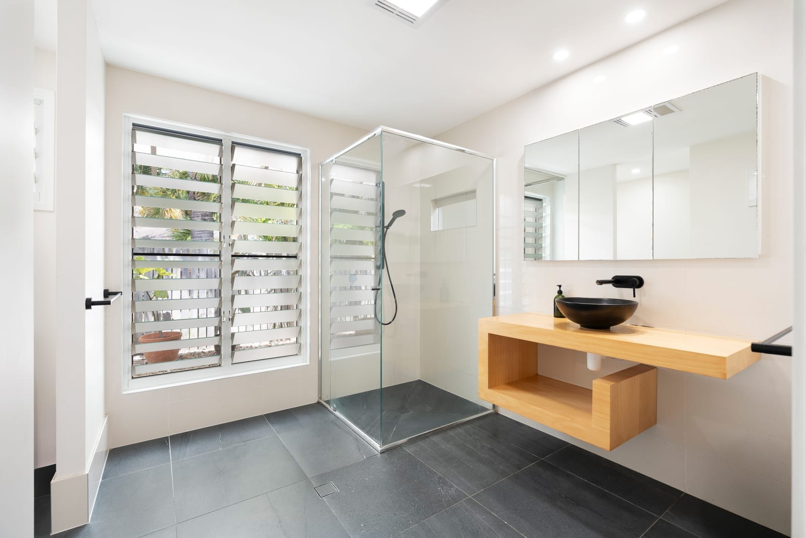 Dreamy Oasis: Spacious and Stylish in Mooloolaba!