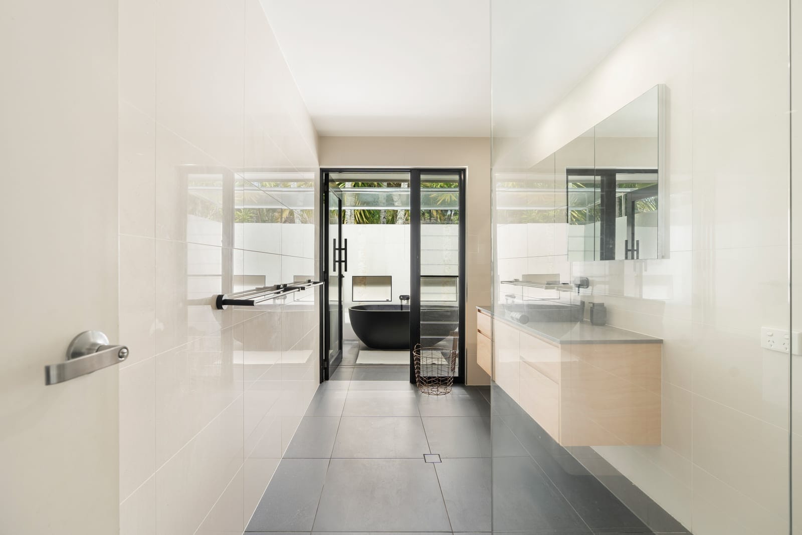 Dreamy Oasis: Spacious and Stylish in Mooloolaba!