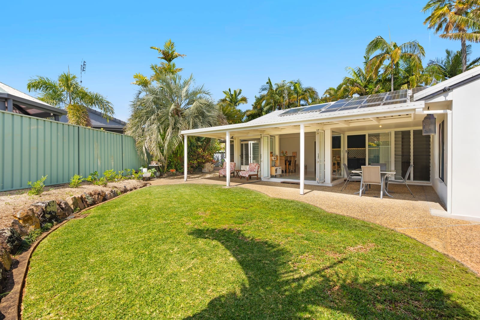 Dreamy Oasis: Spacious and Stylish in Mooloolaba!