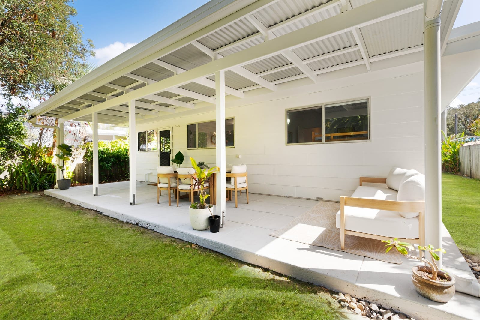 Your Slice of Coolum Paradise!