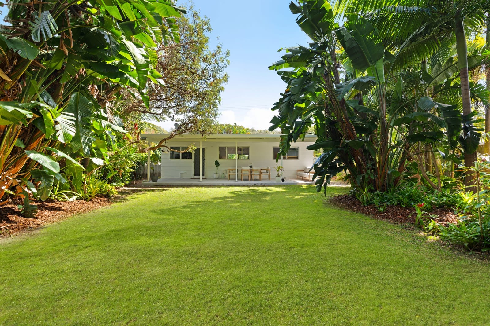Your Slice of Coolum Paradise!