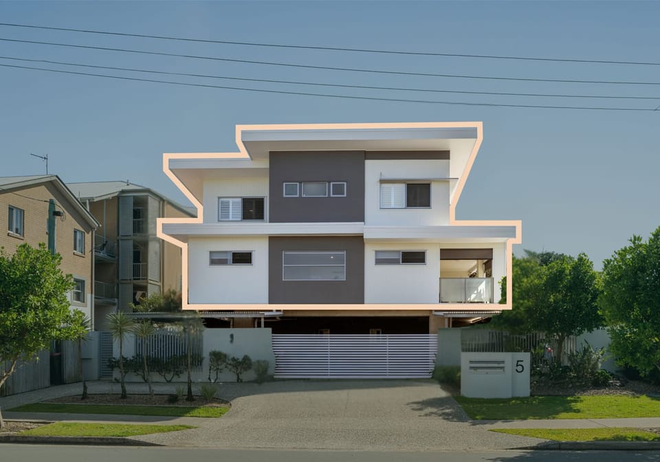 Stylish Beachside Living, Steps To The Sand