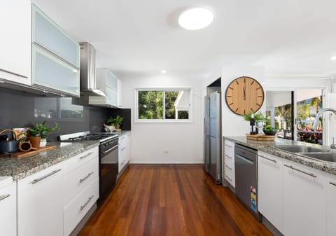 SOLD by Ollie Lehmann