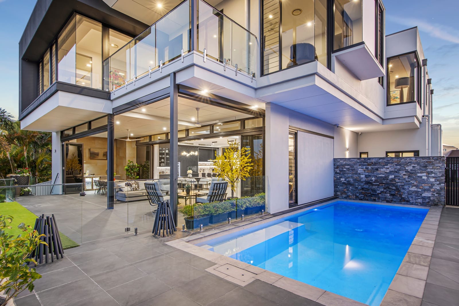 Lakeside Architectural Marvel, Celebrating Large-Scale Liveable Luxury