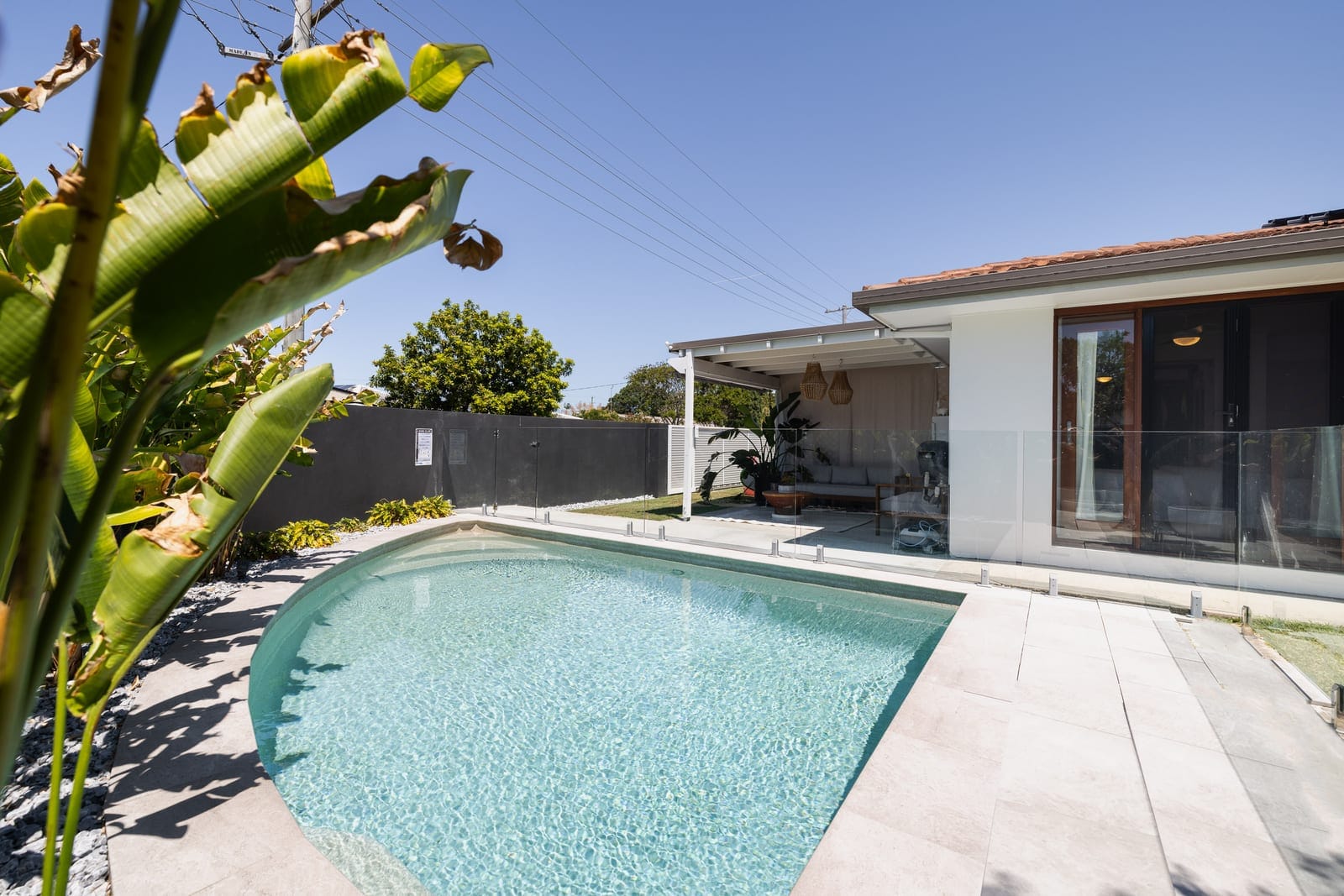 North Facing Entertainer: Dual Access, Dual Living