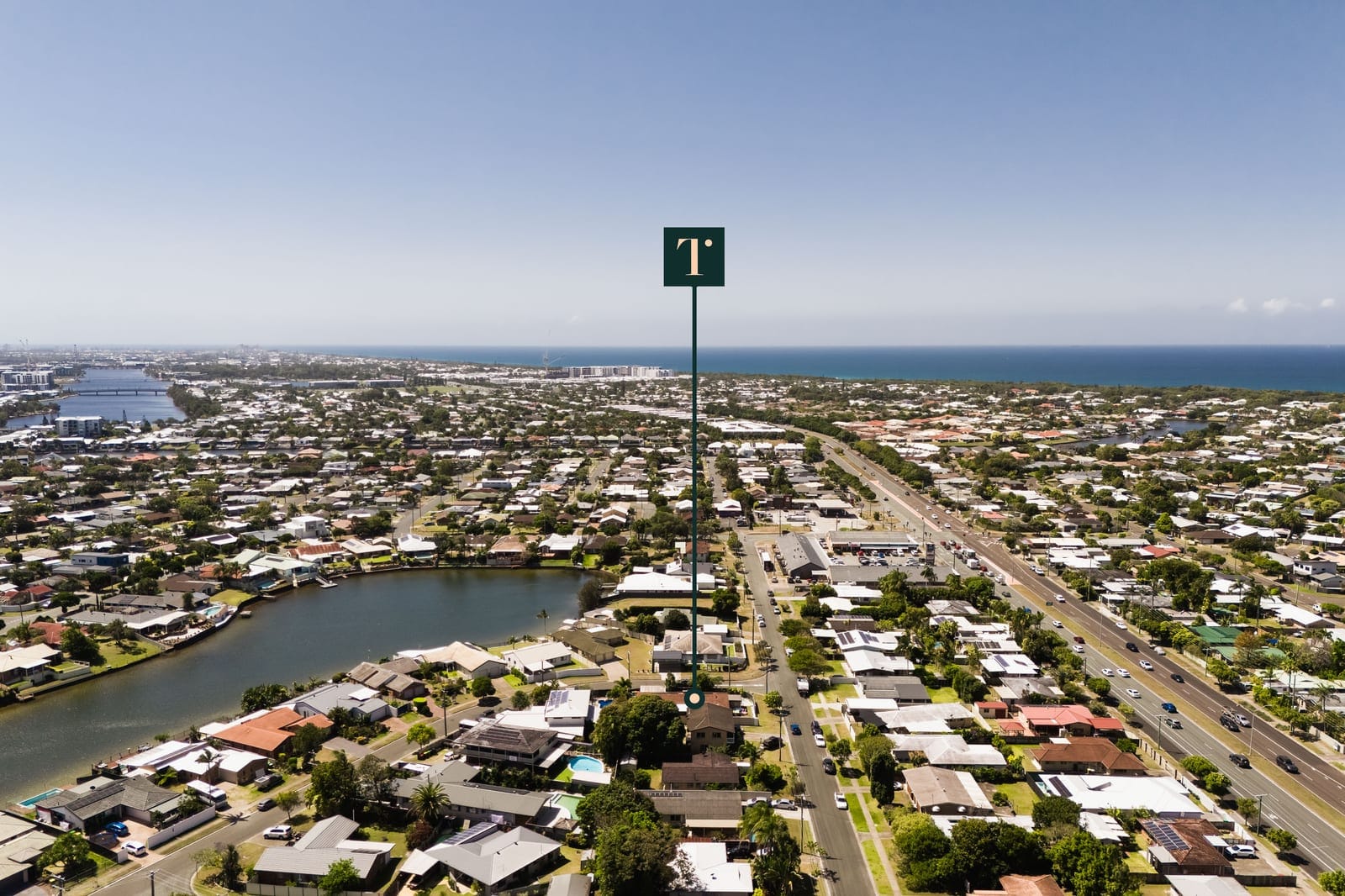 North Facing Entertainer: Dual Access, Dual Living