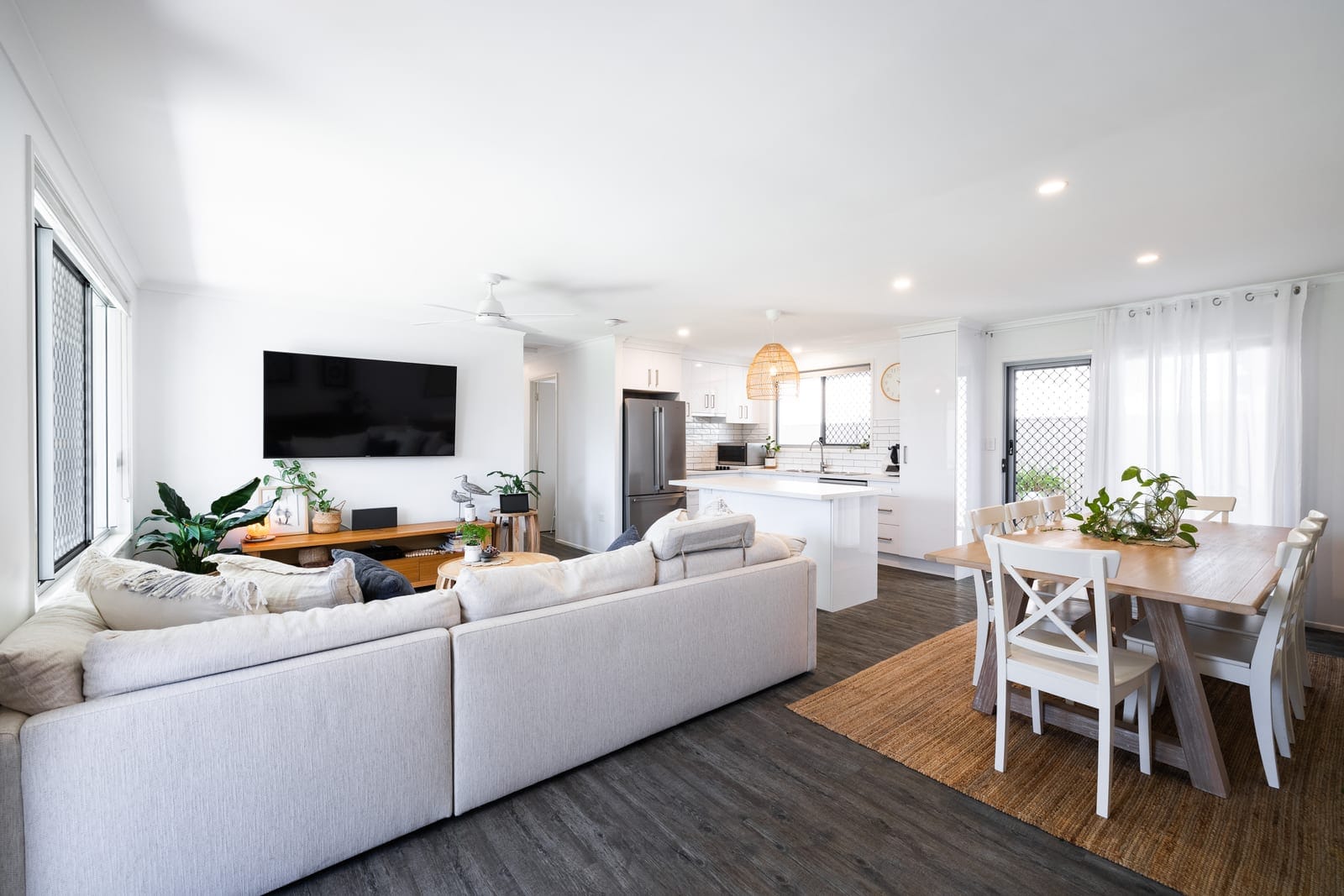 North Facing Entertainer: Dual Access, Dual Living
