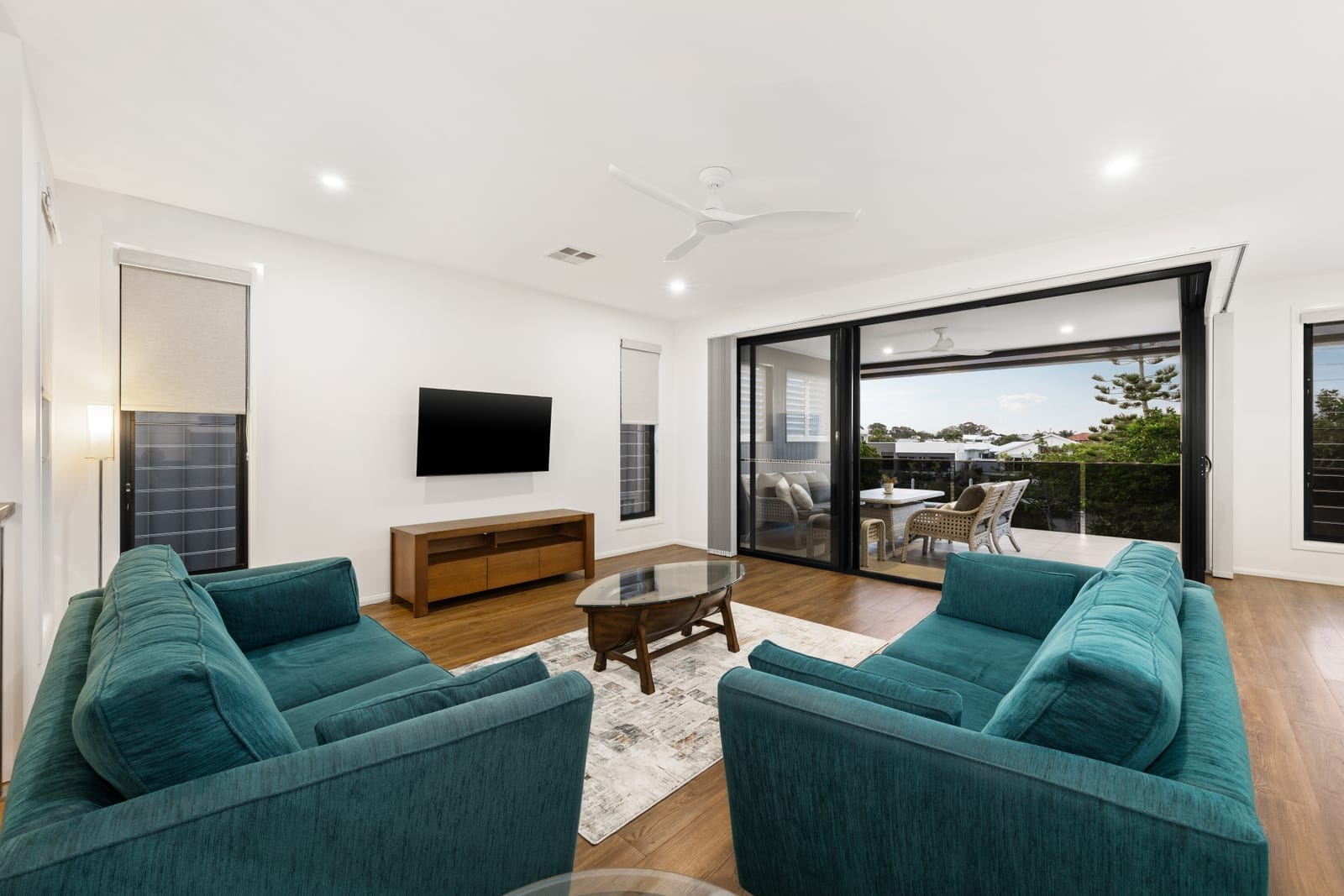 Luxury North-Facing Waterfront Entertainer