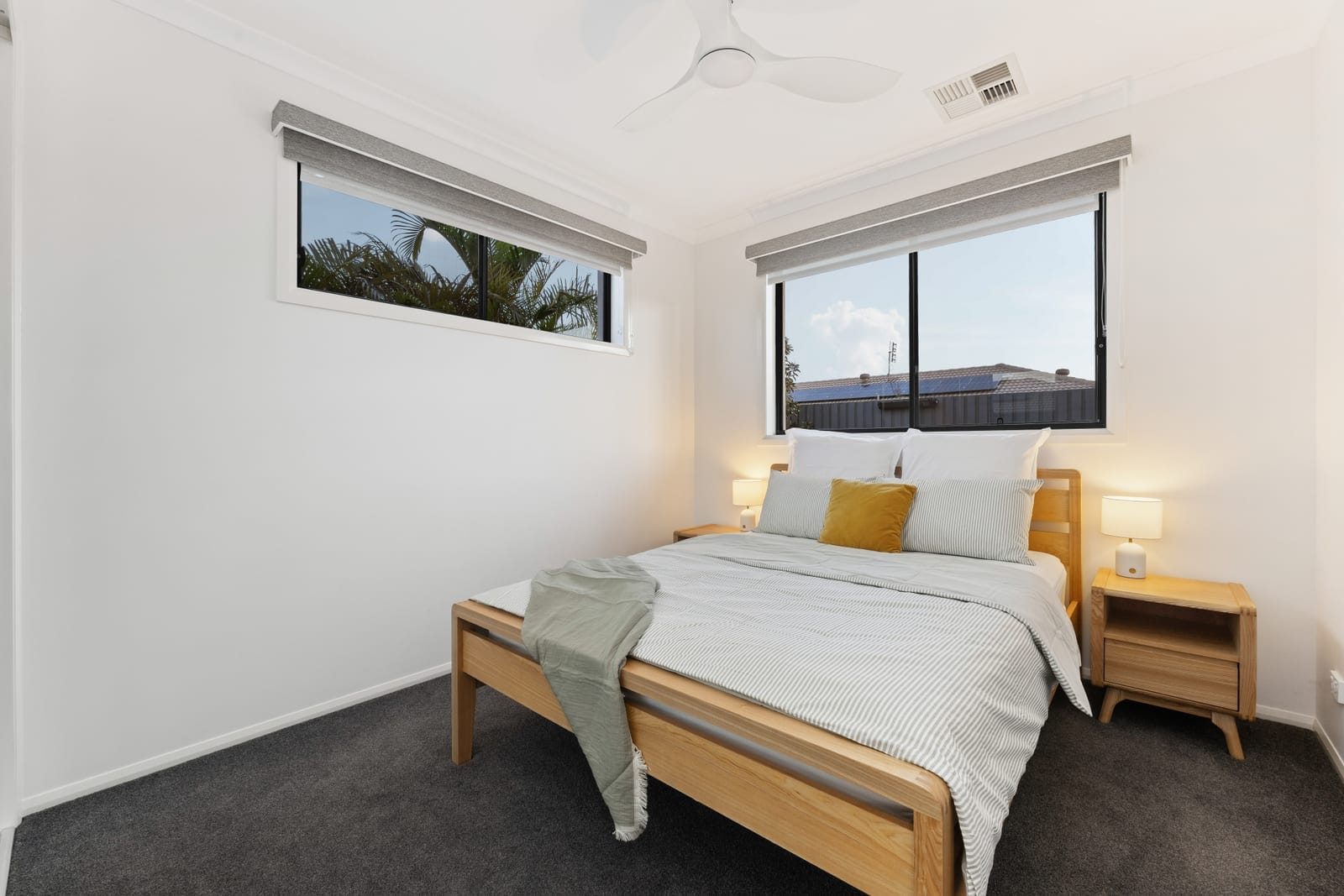 Luxury North-Facing Waterfront Entertainer