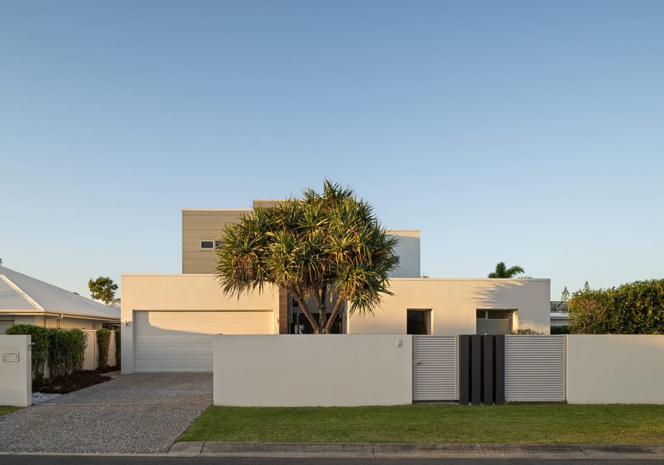 ​Modern Elegance: Coastal Luxury