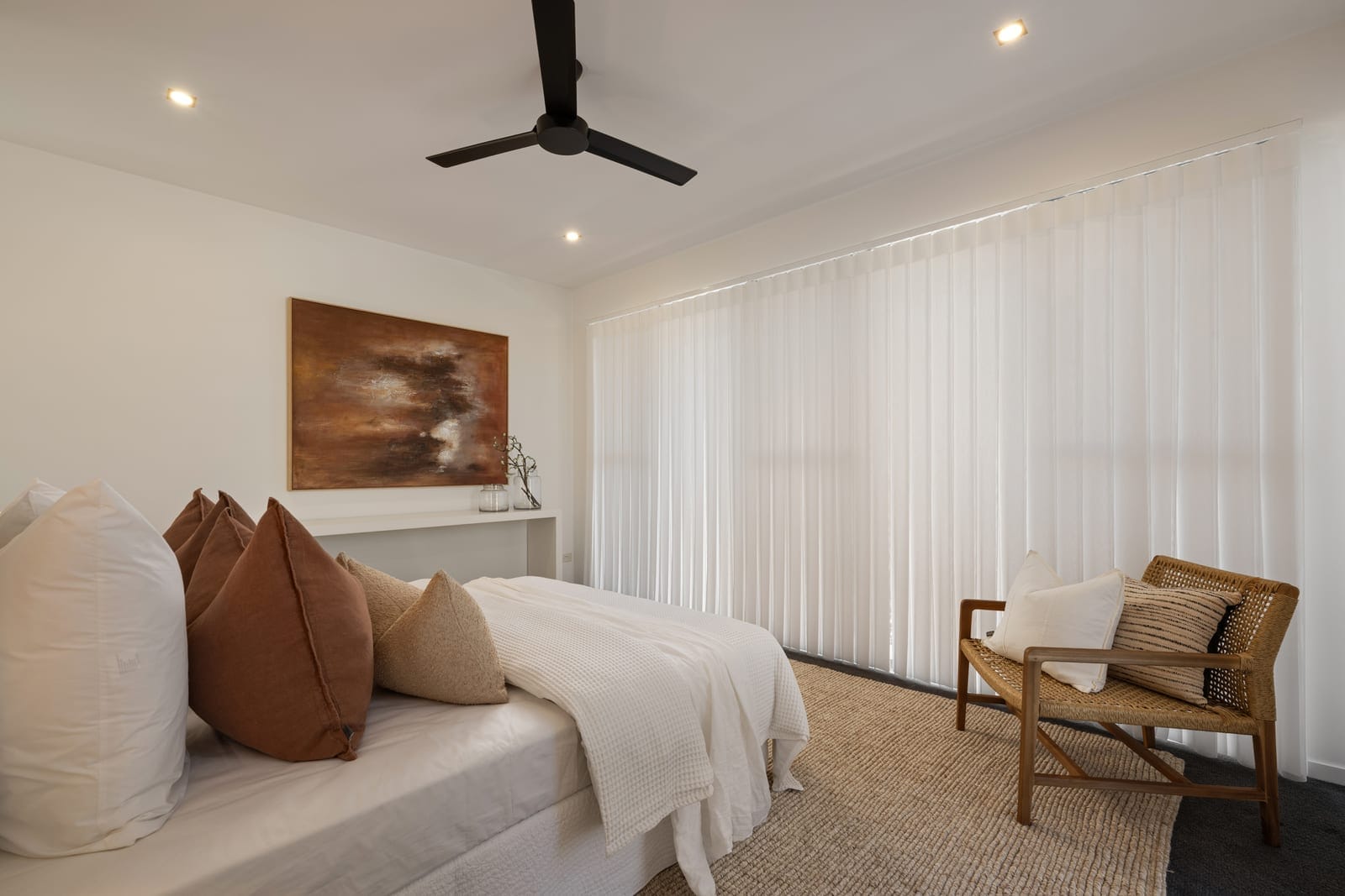 ​Modern Elegance: Coastal Luxury